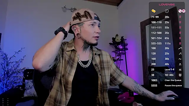 Snapshot of tyler_jones_ chatting on February 2026 05:06:02 AM tyler jones online show from February 2026 05:06:02 AM