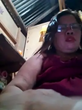 Snapshot of Huge_mama69 chatting on April 2026 12:55:01 PM Huge mama69 online show from April 2026 12:55:01 PM