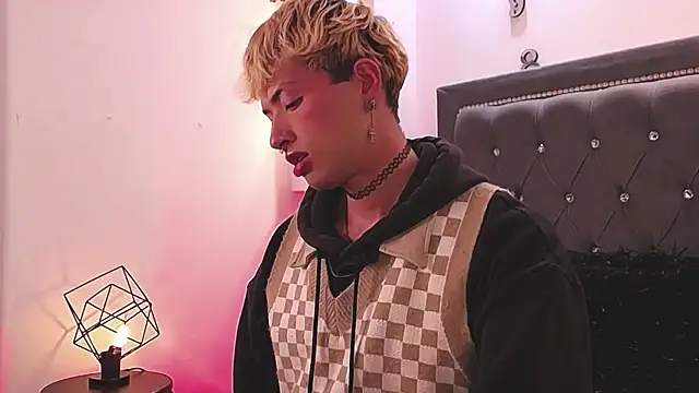 OzorioDany online show from September 2025 03:28:01 AM