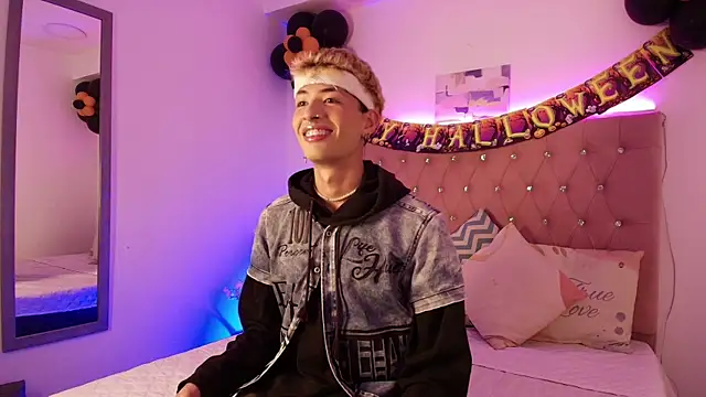 OzorioDany online show from October 2025 03:39:02 AM