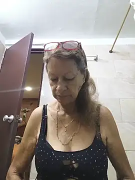 MaryeLunna online show from June 2026 10:52:02 AM