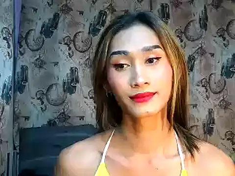 Snapshot of youarea_dreamer chatting on December 2025 02:55:01 PM youarea dreamer online show from December 2025 02:55:01 PM