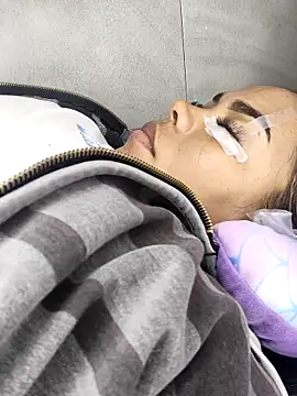 EmilyDuran  online show from November 2025 03:22:02 PM