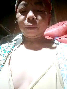 VangLe73 online show from September 2025 09:04:02 PM