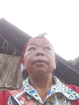 VangLe73 online show from October 2025 12:32:01 AM