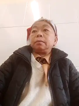 VangLe73 online show from December 2025 12:49:02 AM