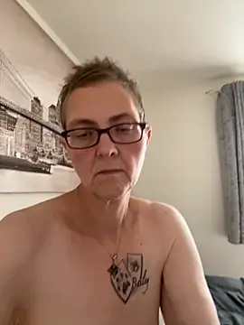 Curvy-Jinx online show from October 2025 07:37:02 AM