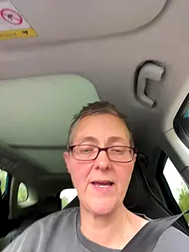 Curvy-Jinx online show from October 2025 01:31:01 PM