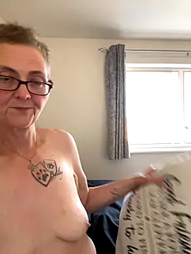 Curvy-Jinx online show from October 2025 12:57:02 PM