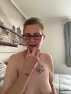 Curvy-Jinx online show from October 2025 07:31:02 AM