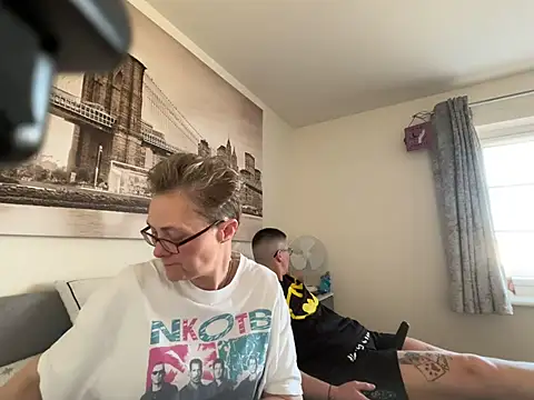 Curvy-Jinx online show from March 2026 12:45:02 PM