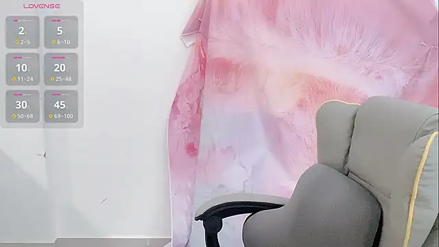 Crush-7ii online show from September 2025 02:23:01 AM