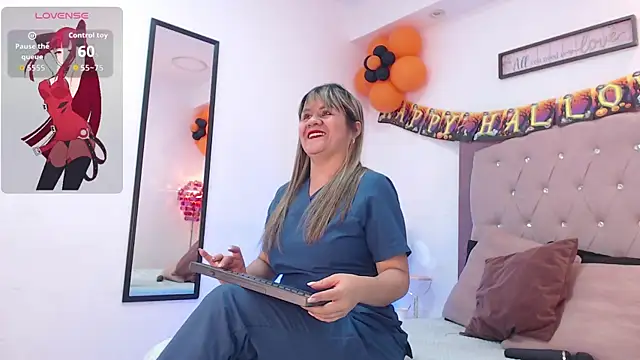 Snapshot of Sophy_Sheikh chatting on October 2025 08:20:01 PM Sophy Sheikh online show from October 2025 08:20:01 PM