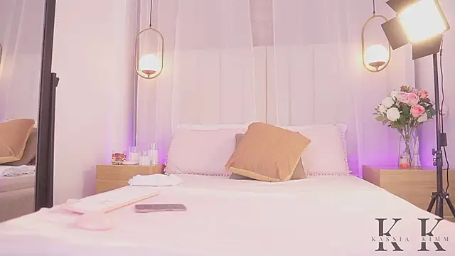 kassia kim online show from April 2026 05:46:01 AM