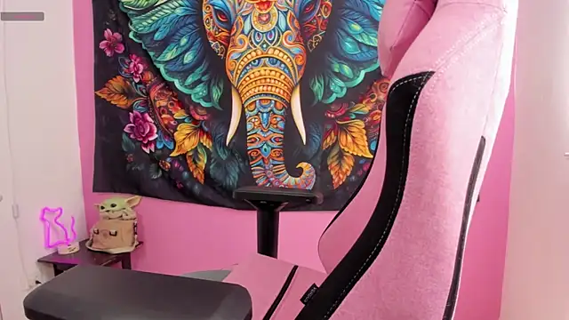 Alice VIP online show from October 2025 04:04:02 PM