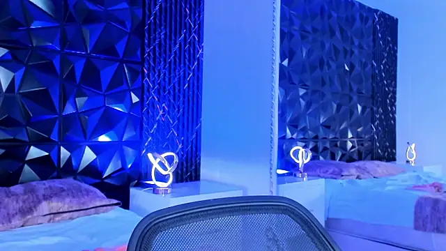 katierouge  online show from January 2026 04:15:01 AM