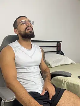 vincentjaxon online show from February 2026 12:33:02 PM