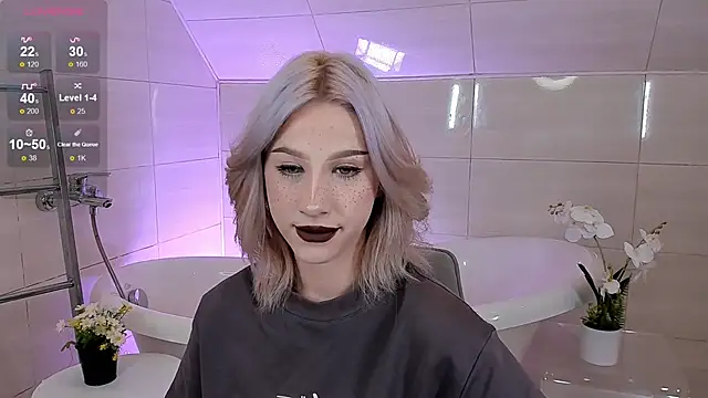 Necucub online show from September 2025 03:43:02 AM