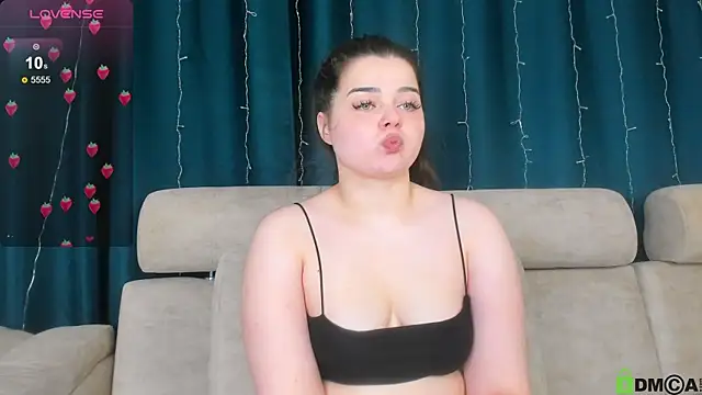 Lola Popp online show from November 2025 03:55:02 PM