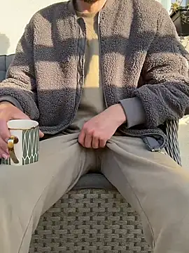 Michel huge online show from April 2026 05:54:01 PM