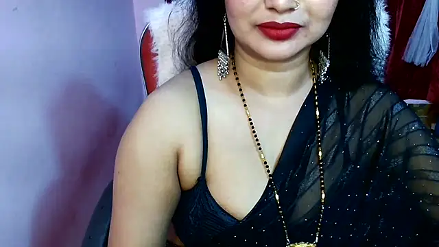 Snapshot of QUEEN_SAKHI- chatting on February 2026 05:13:02 PM QUEEN SAKHI- online show from February 2026 05:13:02 PM