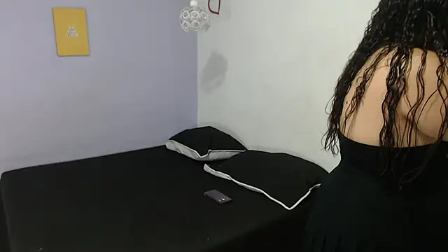 penelope gucci1 online show from September 2025 12:08:02 PM