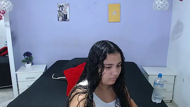 penelope gucci1 online show from November 2025 12:15:02 PM