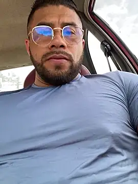 AntonyDAngelo25 online show from September 2025 07:58:02 PM