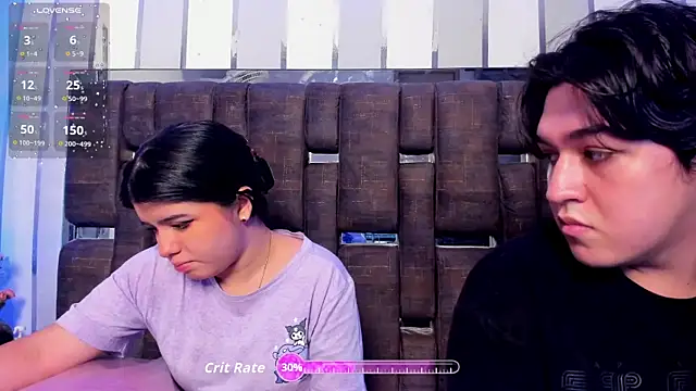 Snapshot of EmilyANDrew_ chatting on October 2025 04:57:01 AM EmilyANDrew online show from October 2025 04:57:01 AM