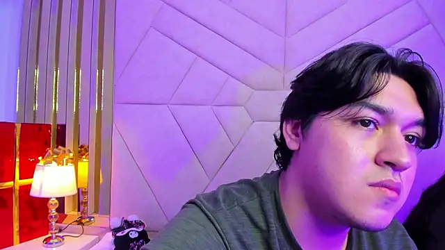 EmilyANDrew  online show from December 2025 05:25:02 AM