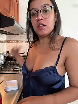 Snapshot of Camila_Bustamante chatting on June 2026 01:55:01 PM Camila Bustamante online show from June 2026 01:55:01 PM