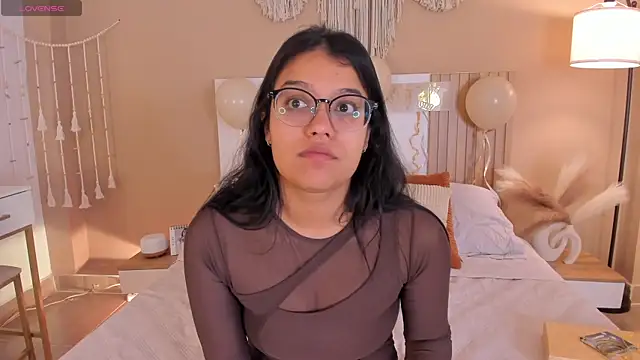 Snapshot of Camila_Bustamante chatting on July 2026 02:34:02 PM Camila Bustamante online show from July 2026 02:34:02 PM