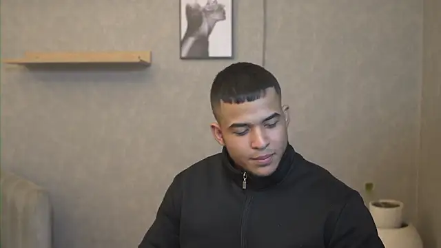 Snapshot of Thiago_Valente chatting on February 2026 05:31:01 PM Thiago Valente online show from February 2026 05:31:01 PM