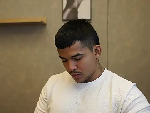 Thiago Valente online show from March 2026 01:33:01 PM