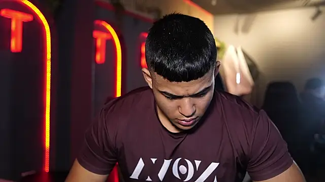 Thiago Valente online show from April 2026 12:53:02 PM