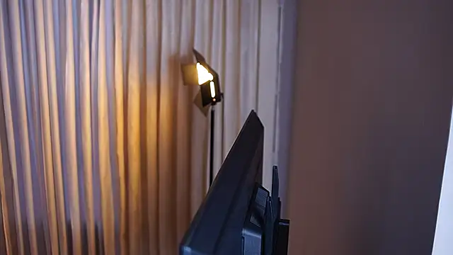 Ariaa Isabell online show from October 2025 06:16:01 PM