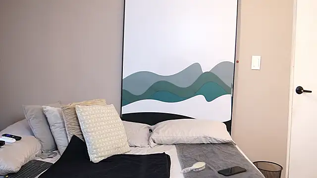 Ariaa Isabell online show from October 2025 06:20:01 PM