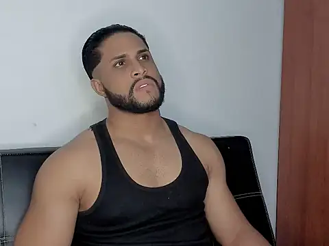 Pier Simons online show from September 2025 06:15:02 AM