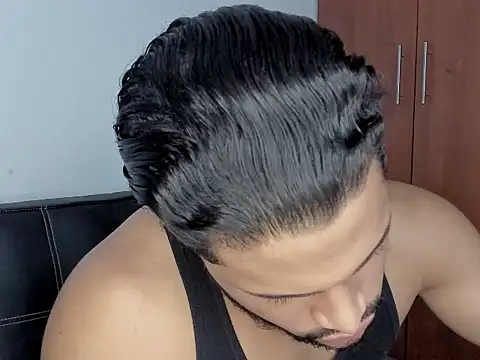 Pier Simons online show from September 2025 05:44:01 AM