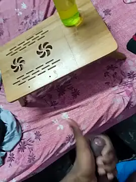 tamilnomad69 online show from April 2026 01:23:01 PM