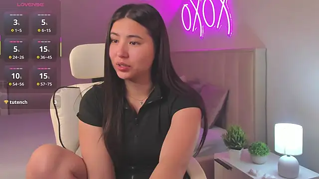 Megan Williamms online show from September 2025 08:35:01 AM