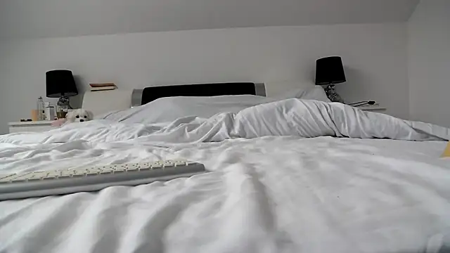 Snapshot of ArabianMalikah chatting on October 2025 06:36:02 AM ArabianMalikah online show from October 2025 06:36:02 AM