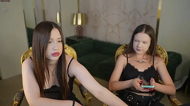 Claire Dreams online show from October 2025 02:25:02 PM