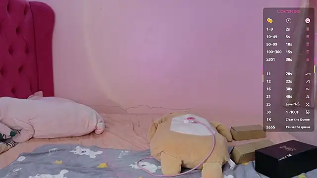 Serenaa rabbit online show from September 2025 10:59:02 AM