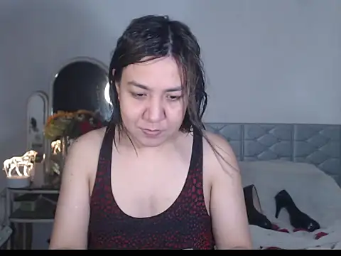 stellahugeX online show from October 2025 11:21:02 AM