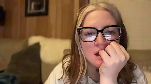 PefectNipz online show from December 2025 03:22:01 AM