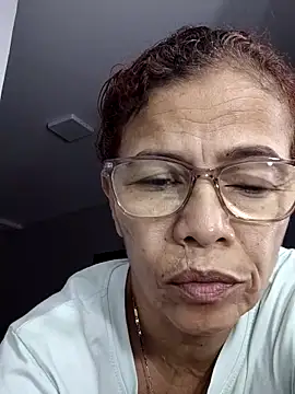 Snapshot of Merybeks chatting on May 2026 10:11:02 AM Merybeks online show from May 2026 10:11:02 AM