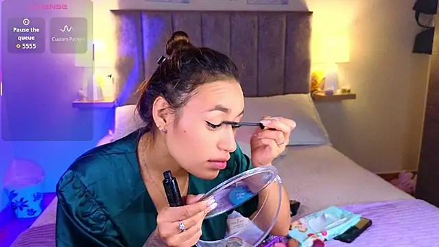 juliana-mancini online show from February 2026 10:04:01 AM