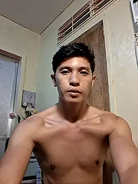 Snapshot of darryl_hugecok chatting on May 2026 05:41:02 PM darryl hugecok online show from May 2026 05:41:02 PM
