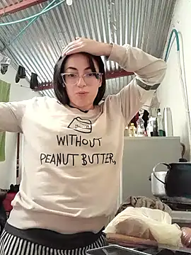 Miranda sexlove  online show from December 2025 04:01:02 PM